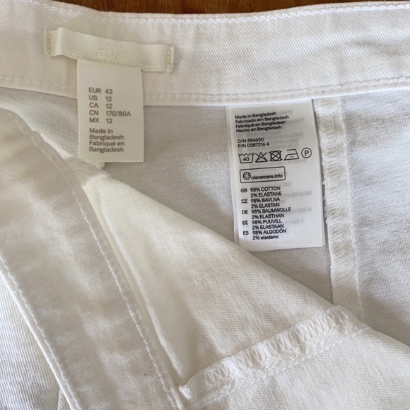 H&M High Rise White stretchy Shorts - Picture 8 of 8